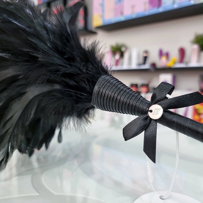 pluma obsessive negra